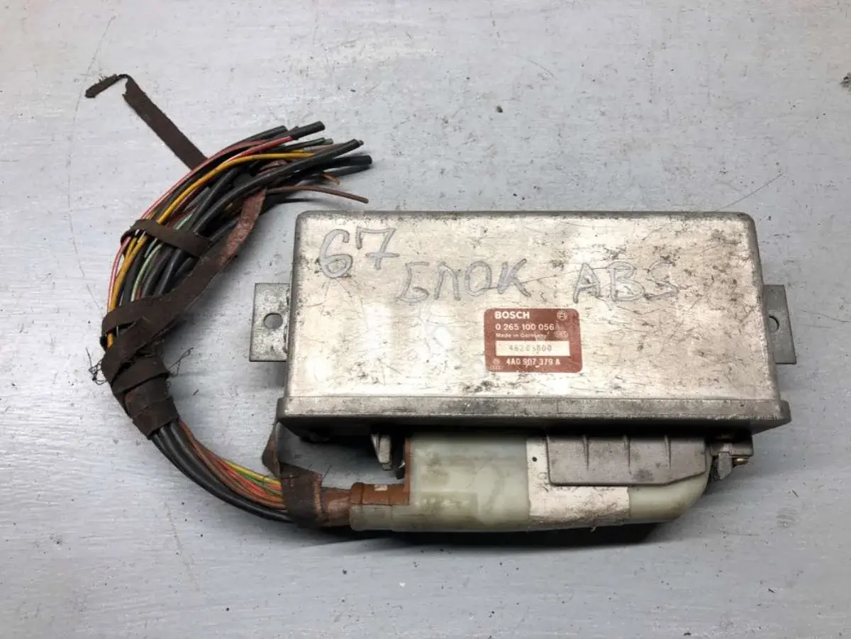Блок управления АБС 0265100056, 4A0907379A, BOSCH