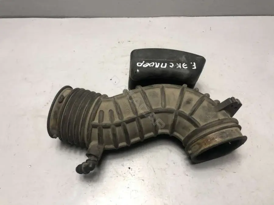 Патрубок воздушный 1L2U-9R504-AF