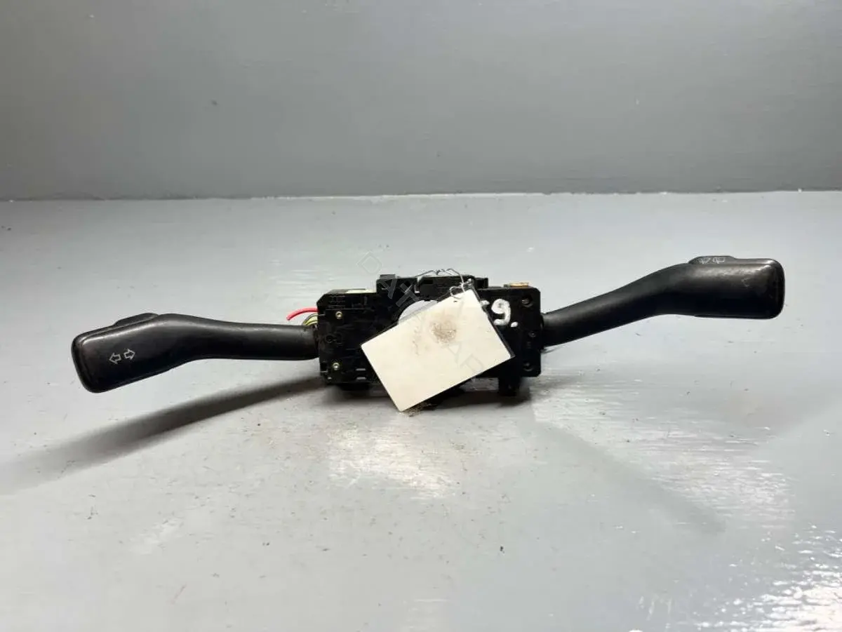 Переключатель подрулевой 8L0953513
