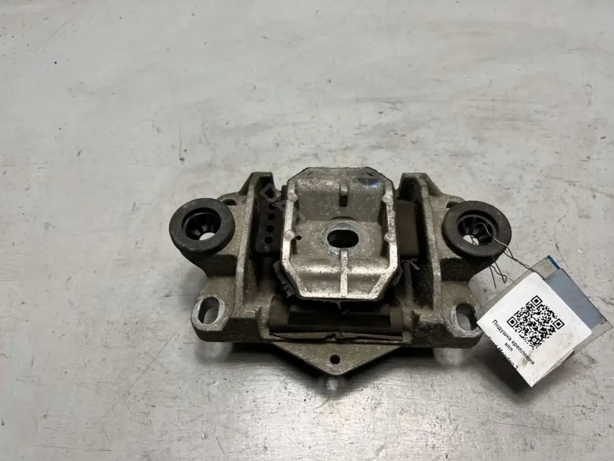 Подушка КПП 1S717M122CC
