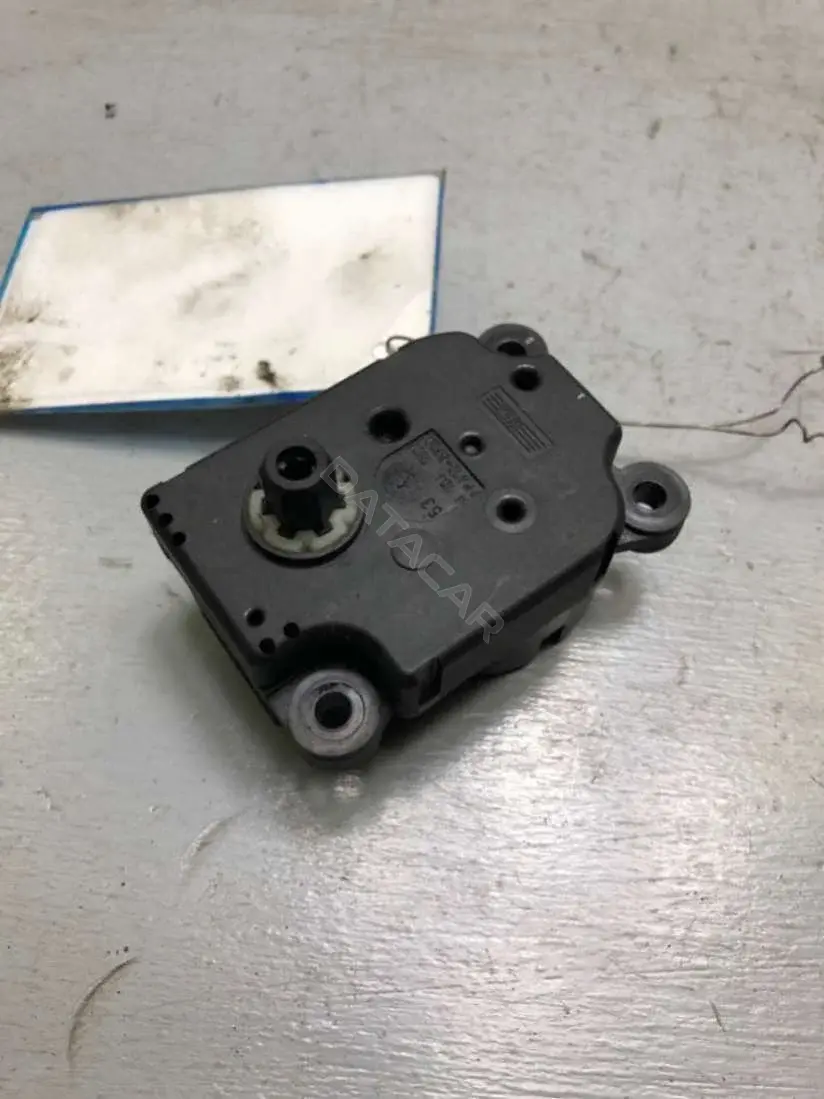 Мотор заслонки печки A22100100, Denso, EAM590