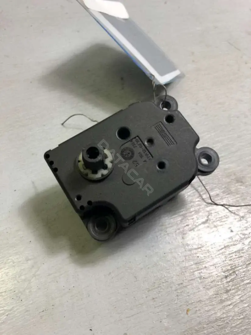 Мотор заслонки печки A22100100, Denso, EAM590