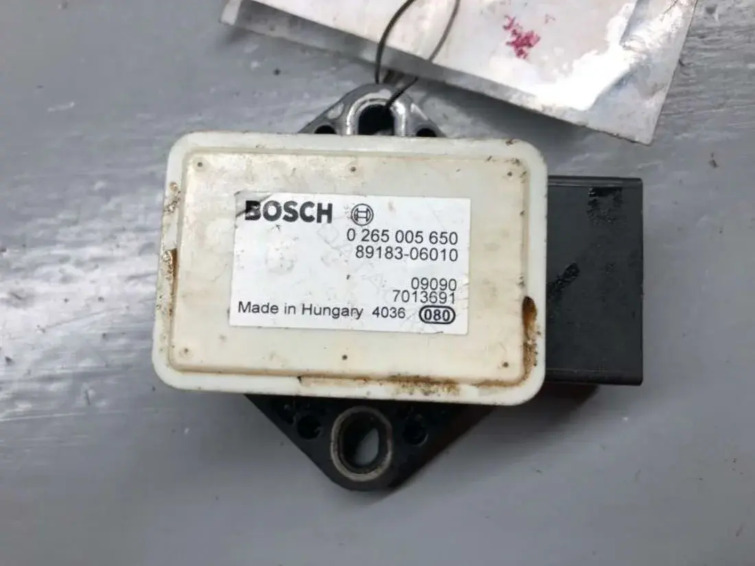 Датчик ускорения 0265005650, 89183-06010, Bosch