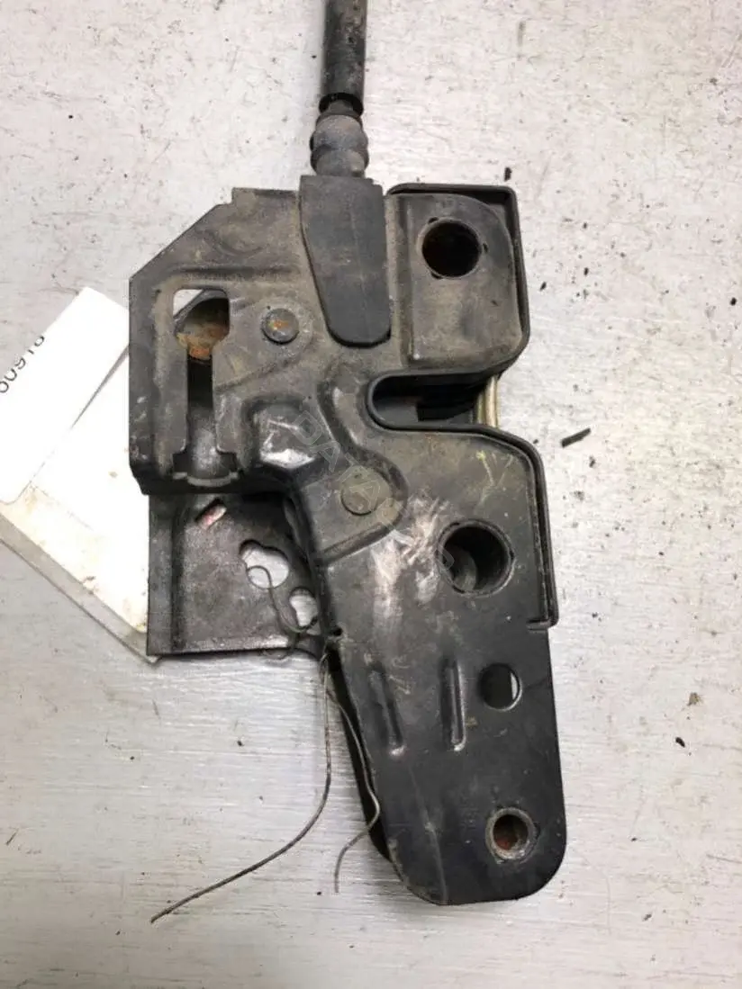 Замок капота 6L0823509B