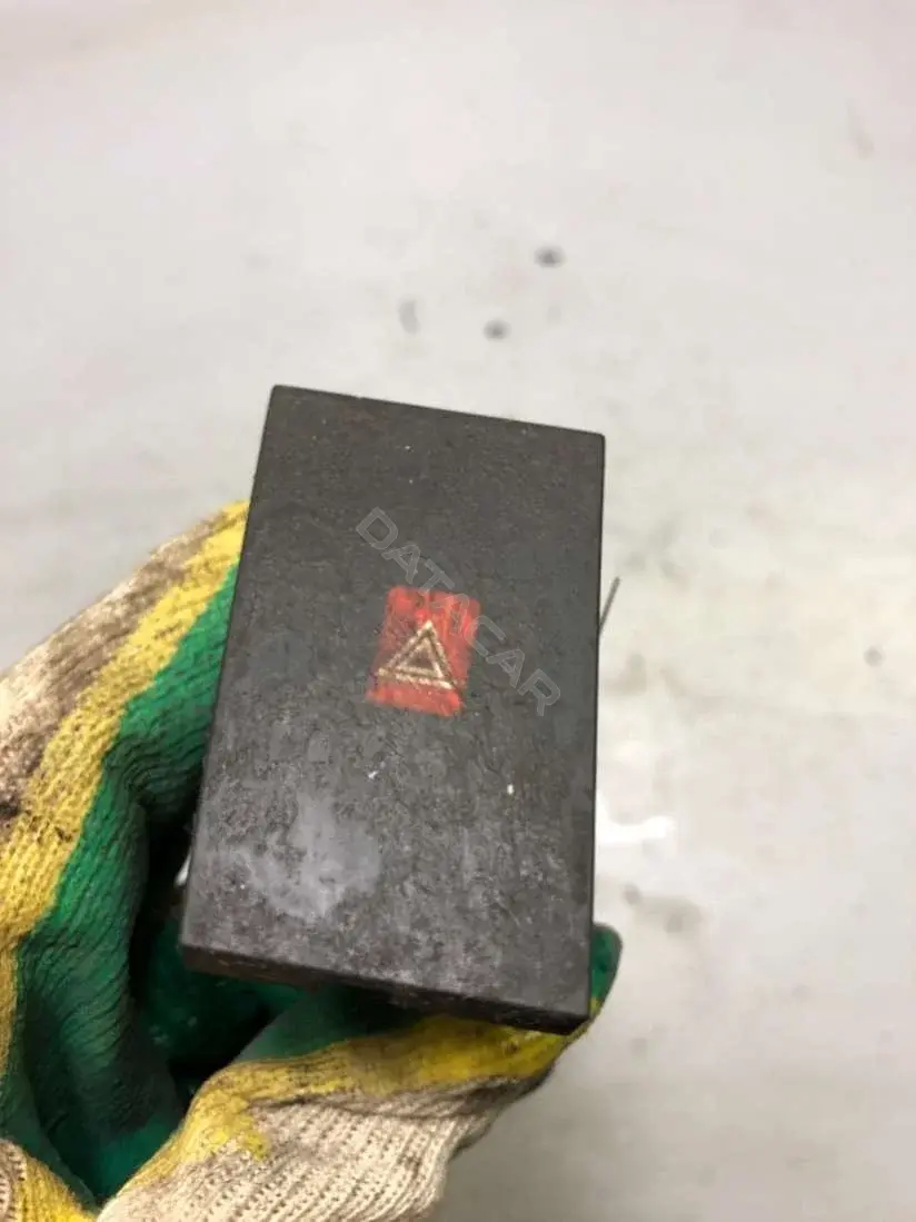 Кнопка аварийки 09147906