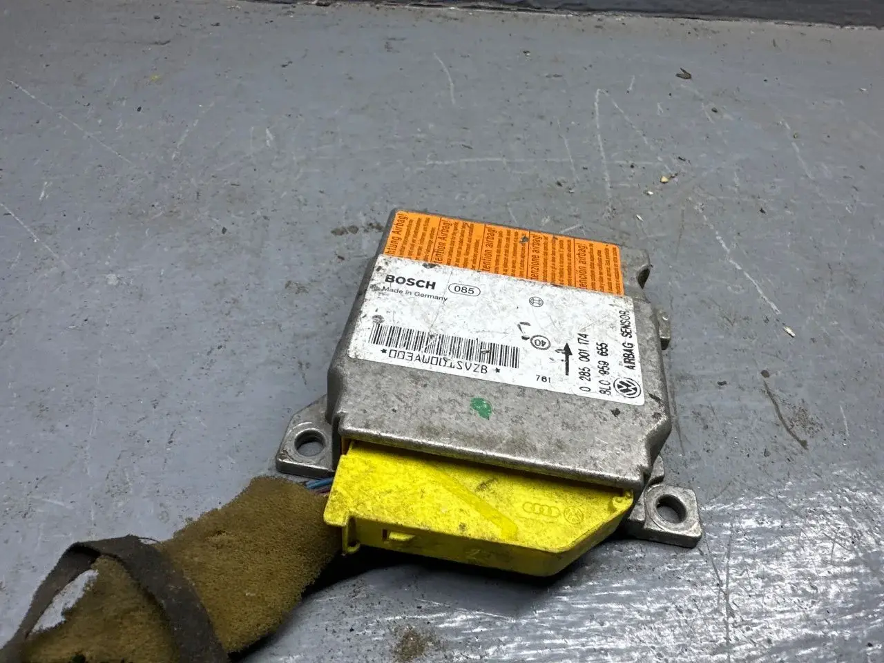 Блок управления подушками безопасности 8L0959655