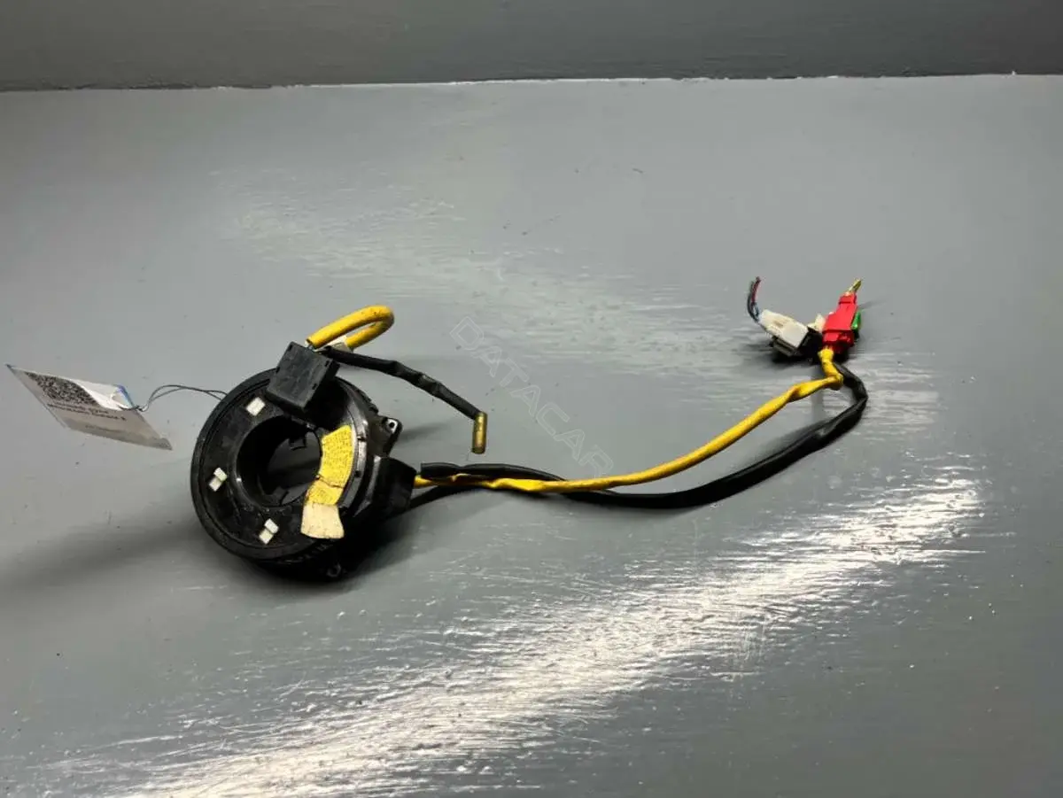 Шлейф подрулевой MR228104