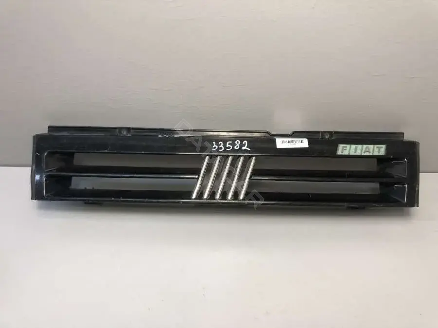 Решетка радиатора A2551