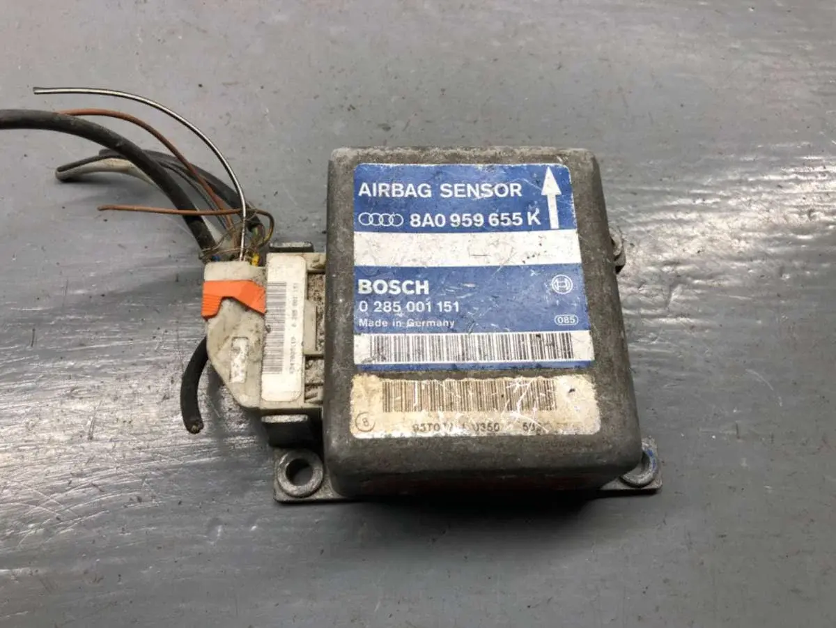 Блок управления подушками безопасности 8A0959655K
