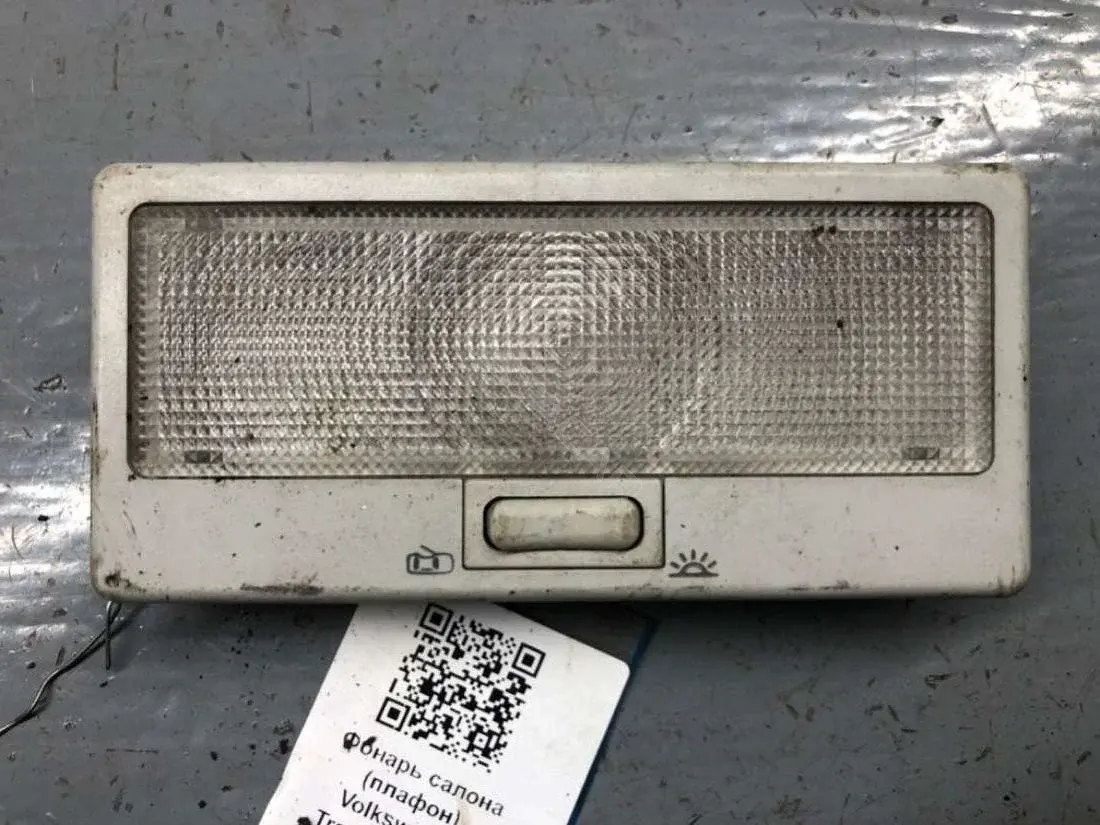 Плафон освещения салона AK2357947111