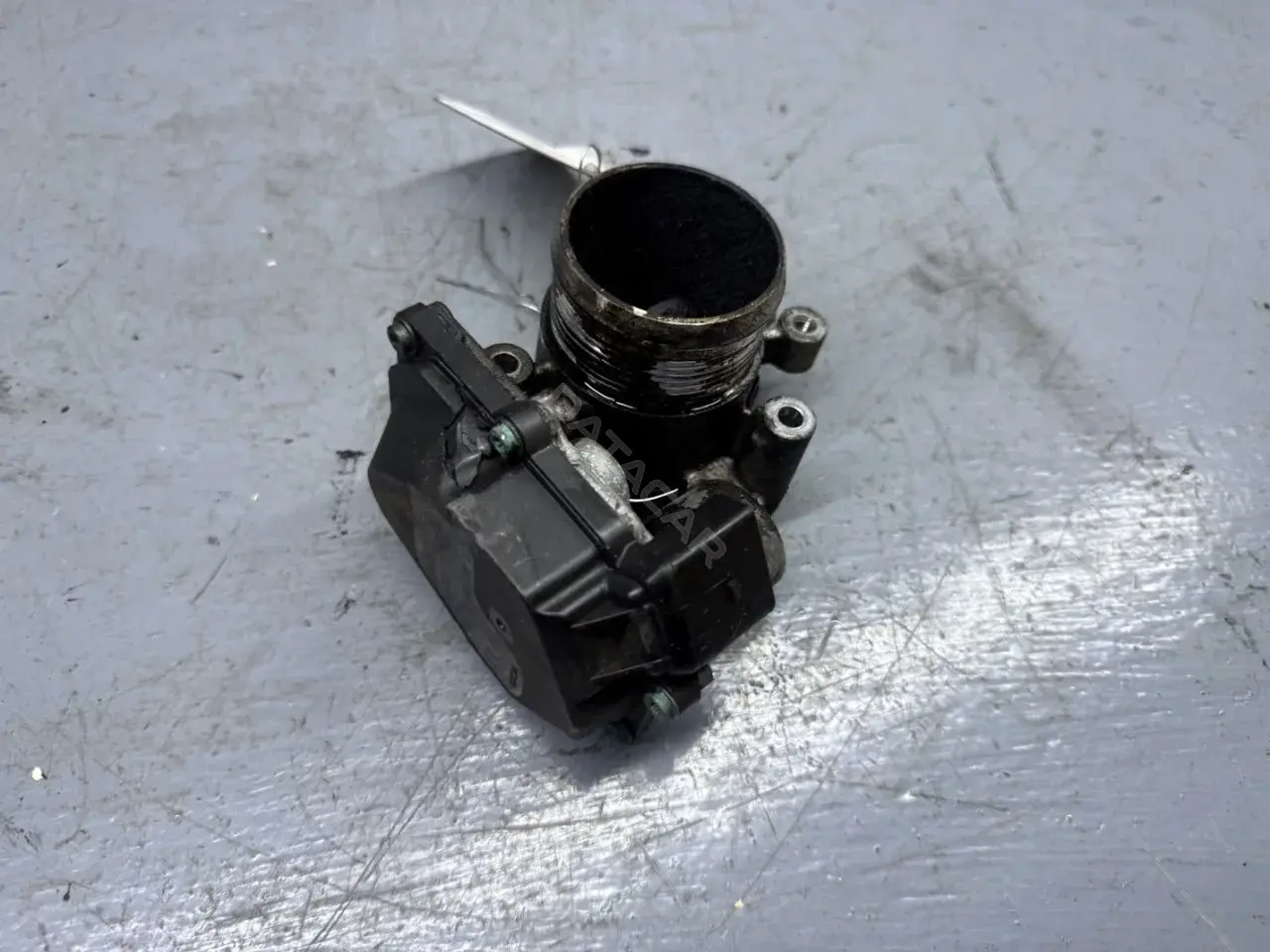 Дроссельная заслонка 03L128063T