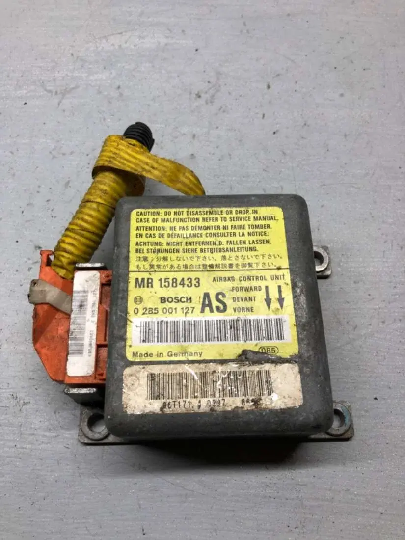 Блок управления подушками безопасности 028500127, BOSCH, MR158433