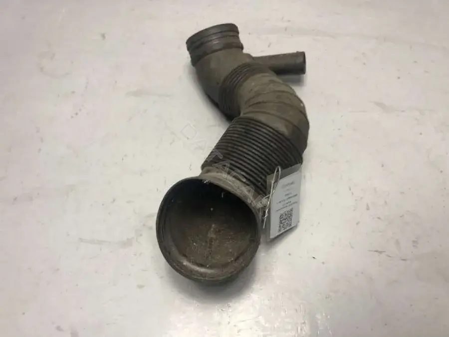 Патрубок воздушный 3C0129654P
