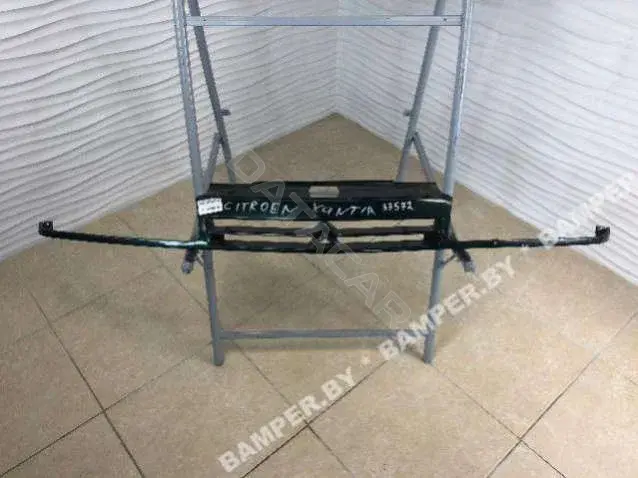 Решетка радиатора 9618919977