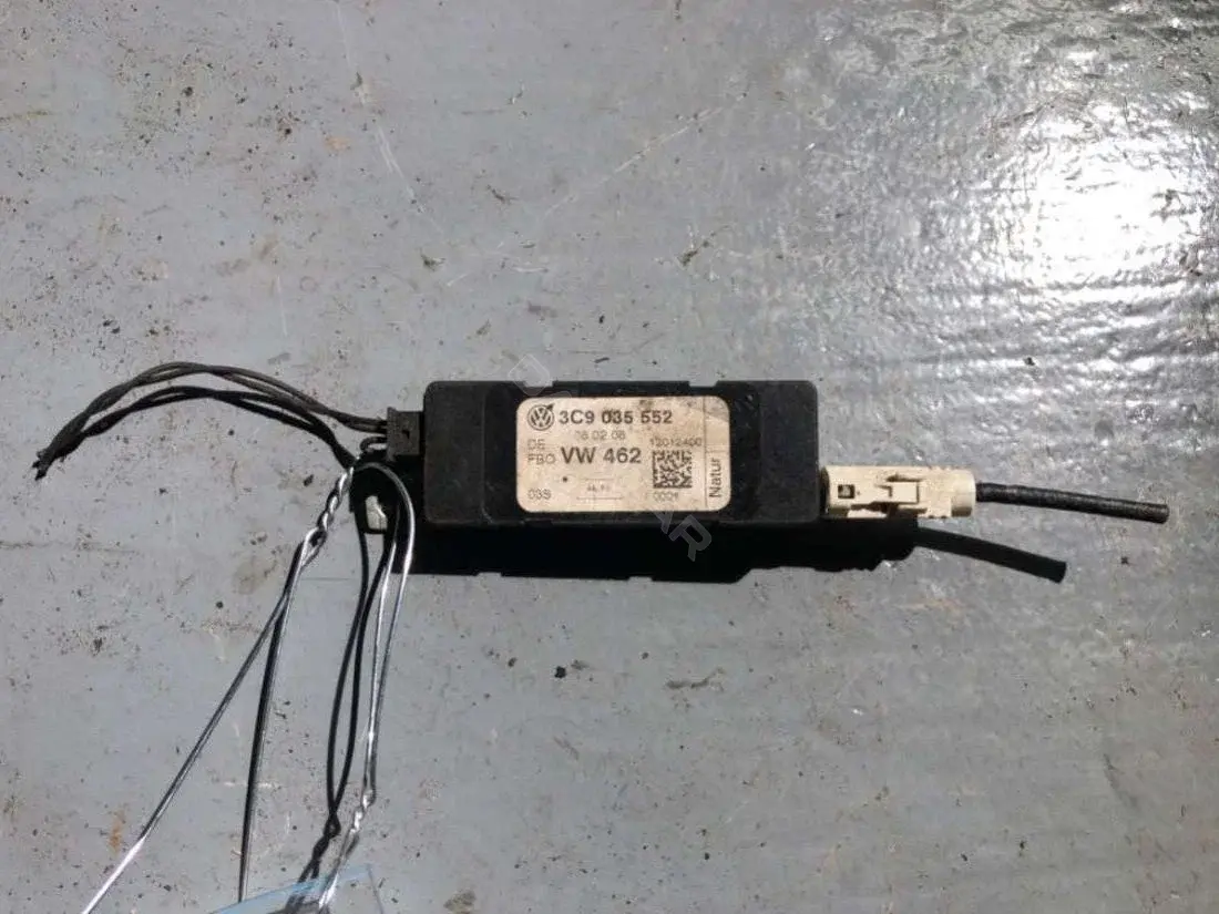 Усилитель антенны 3C9035552