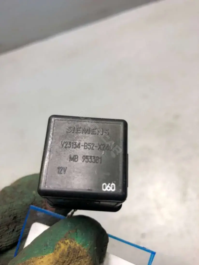 Многофункциональное реле MB953381
