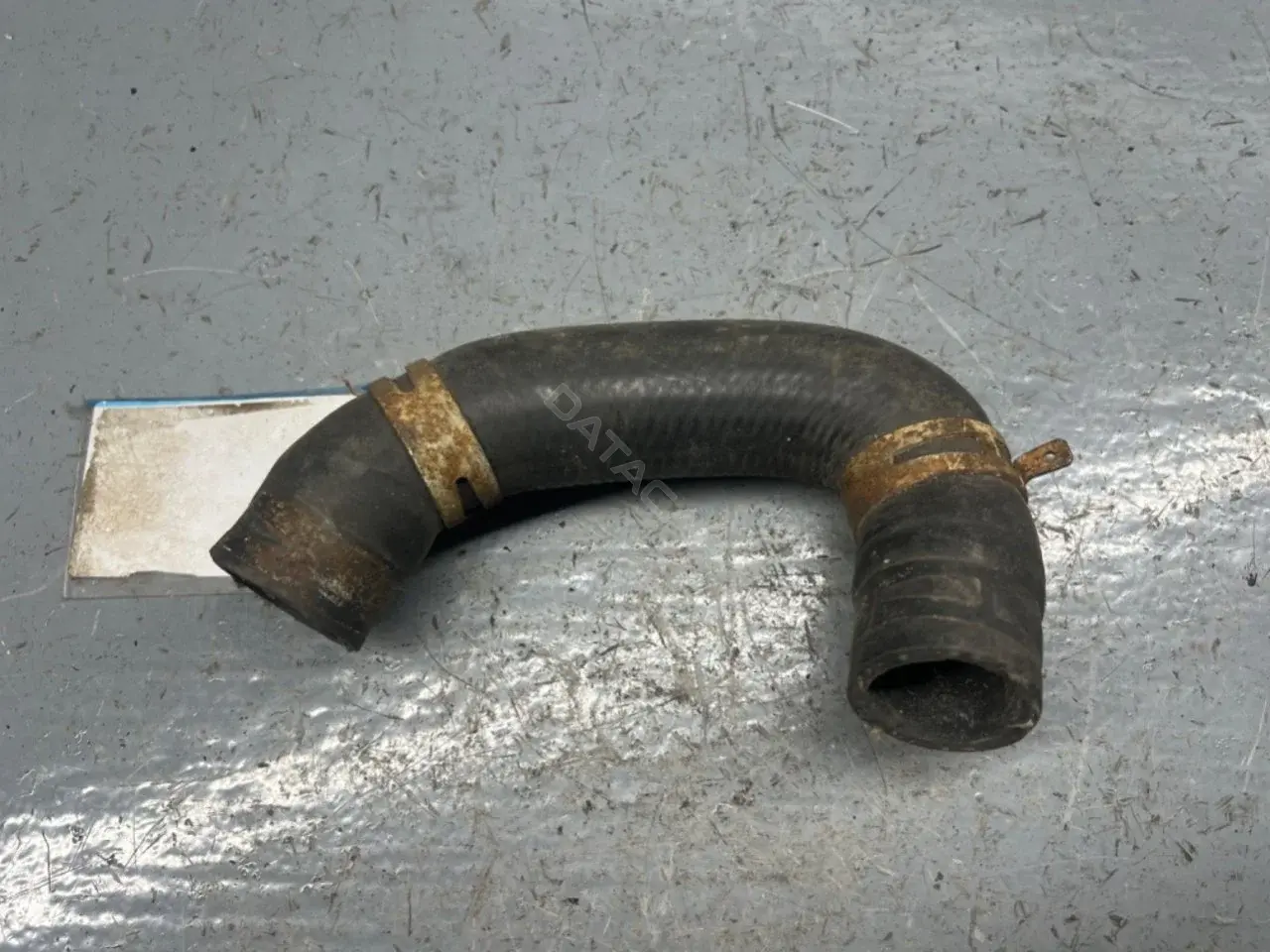 Патрубок печки 030121063C
