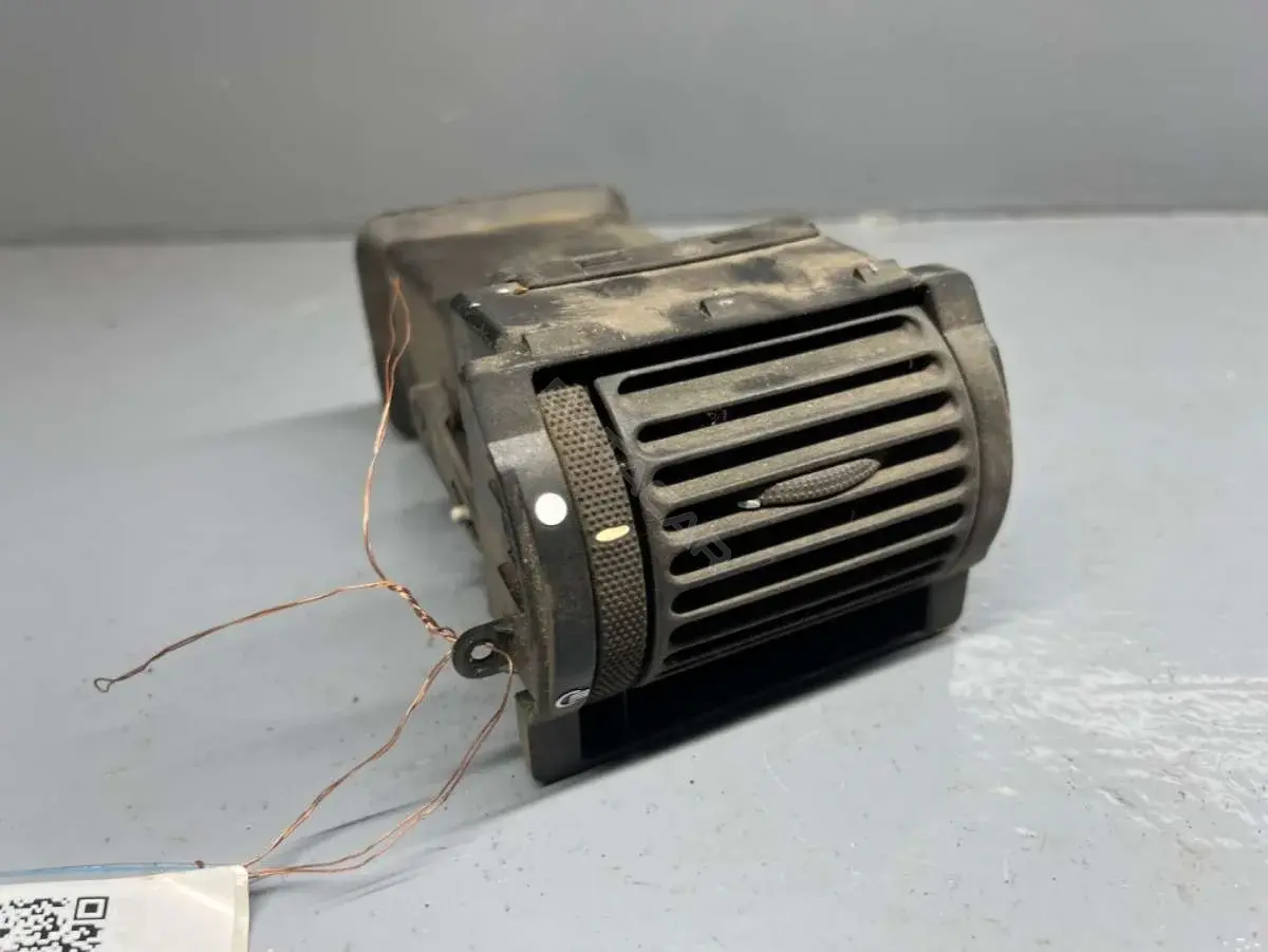 Дефлектор обдува салона 95AW-A018B09-AC