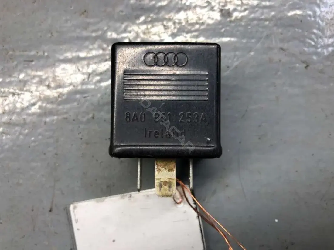 Реле топливного насоса 8A0951253A