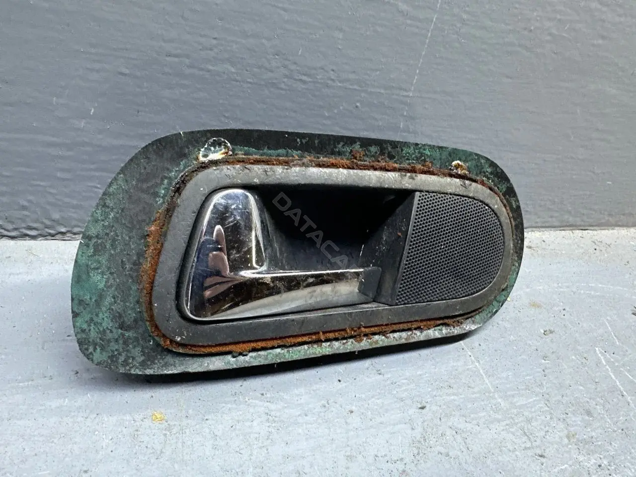 Ручка двери 7M3837113B, YM21A24649DAW