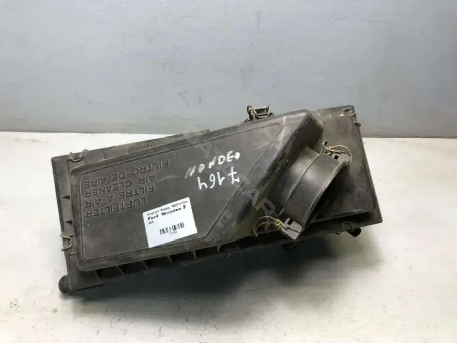 Корпус воздушного фильтра 93BB-9600-AH
