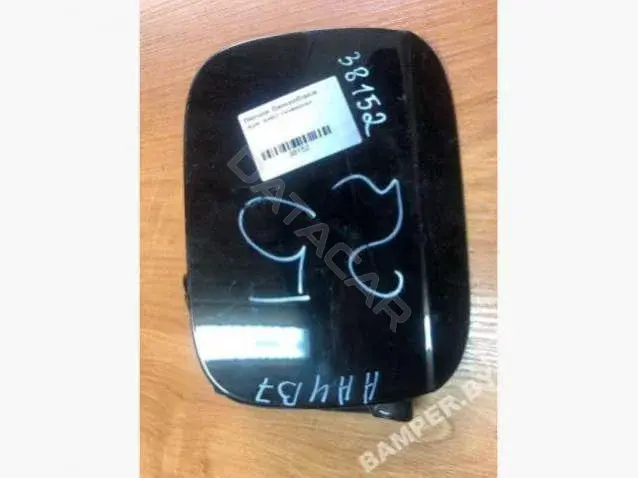 Крышка лючка топливного бака 38152