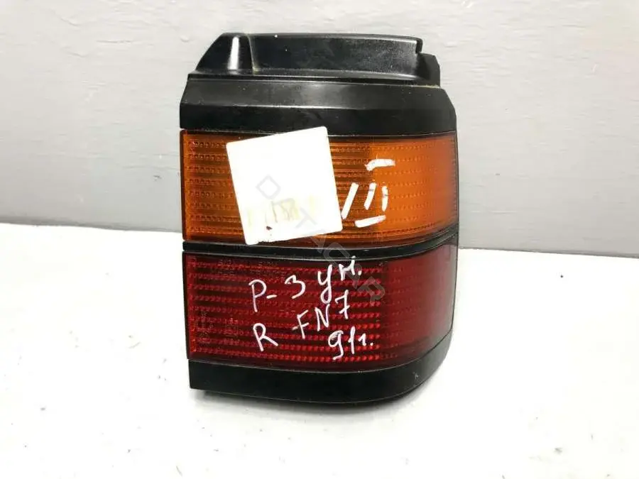 Задние фонари 333945112