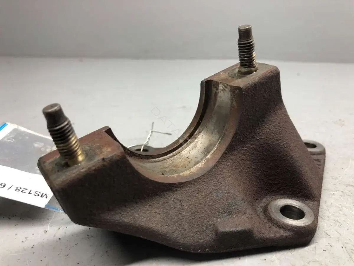 Кронштейн полуоси 1S7W-3K305-AB