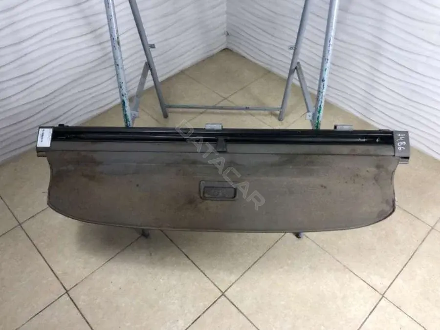Шторка багажника 8E9863553