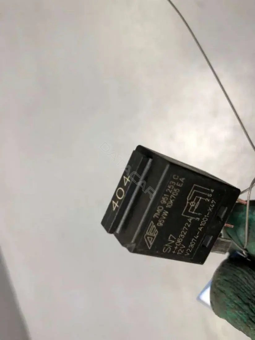Многофункциональное реле 7M0951253C, 95VW10K705EA