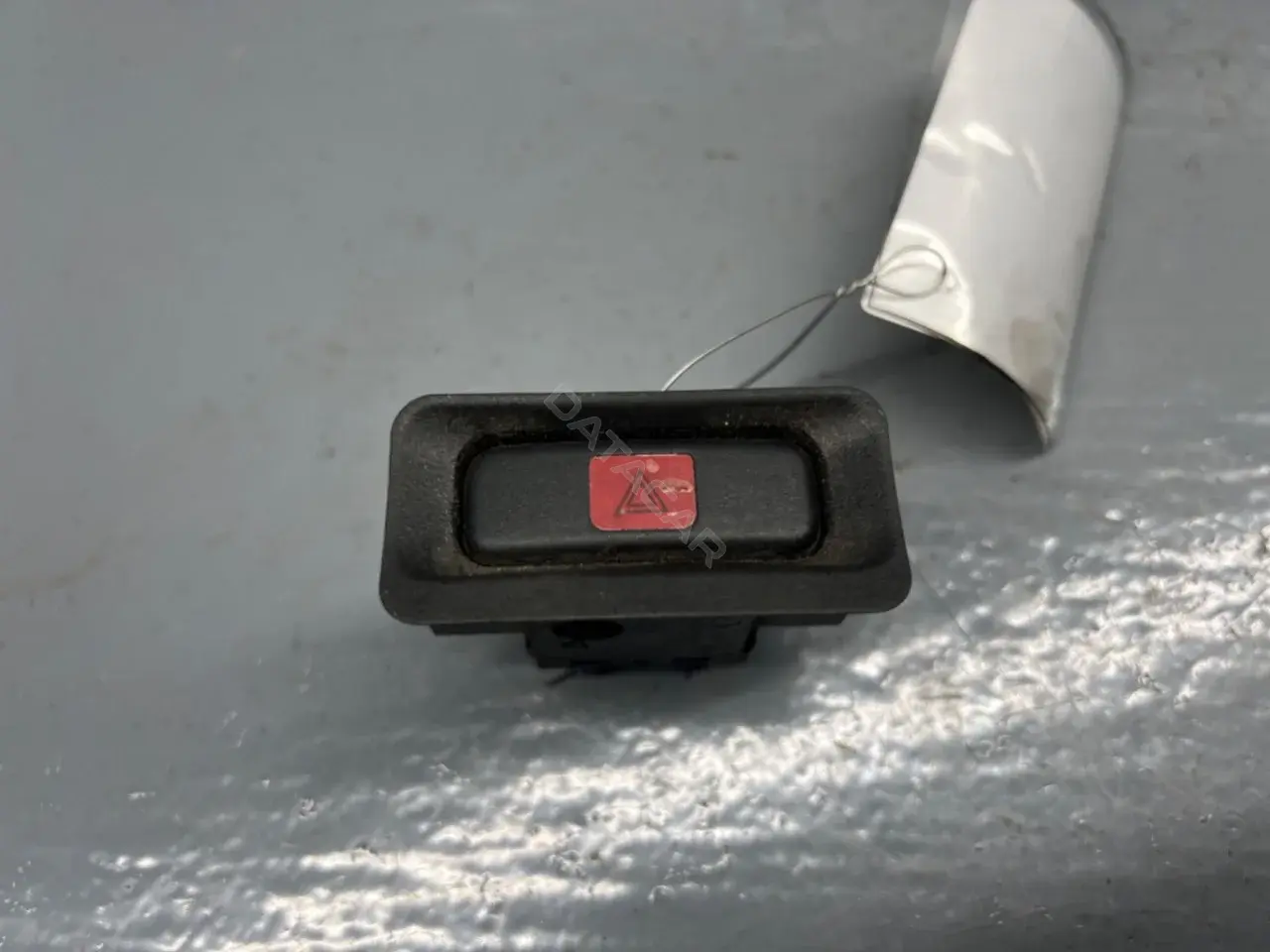 Кнопка аварийки M11544