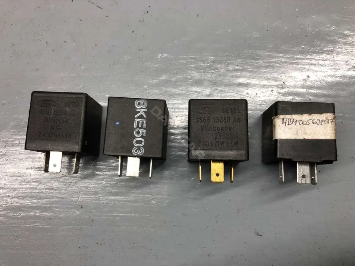 Реле поворотов 85GG-13350-AA, 93AG-13350-AA, 93AG-13350-AC