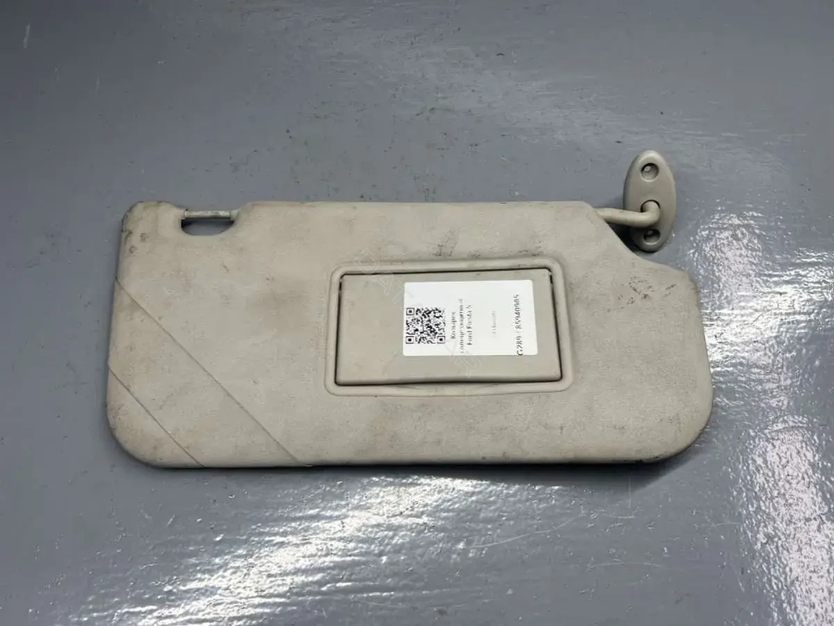 Козырек солнцезащитный 2S61-A04100-W