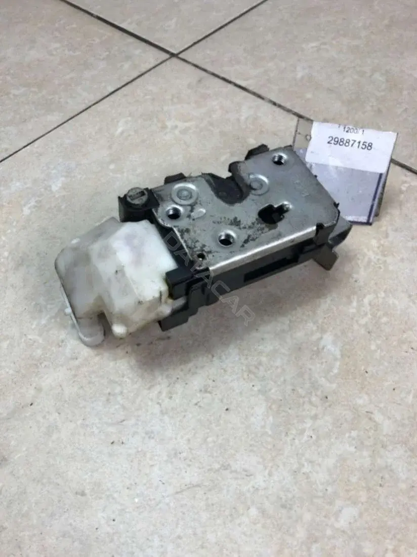 Замок двери 46536063, 46536067
