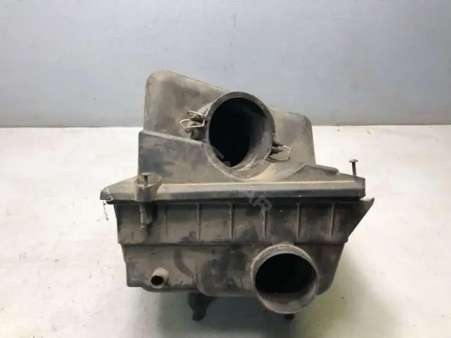 Корпус воздушного фильтра 95AB-9600-AD