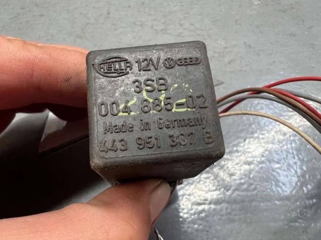 Многофункциональное реле 004885-02, 443951307B
