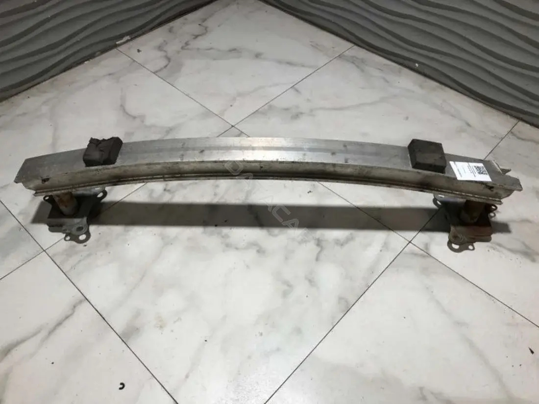 Усилитель бампера 8L0807133A, 8L0807134A