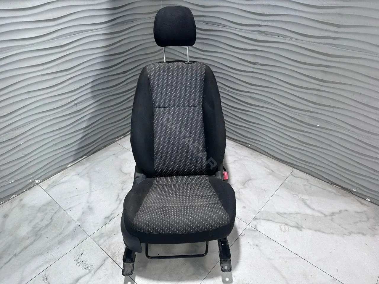 Сиденье 88870-H0210