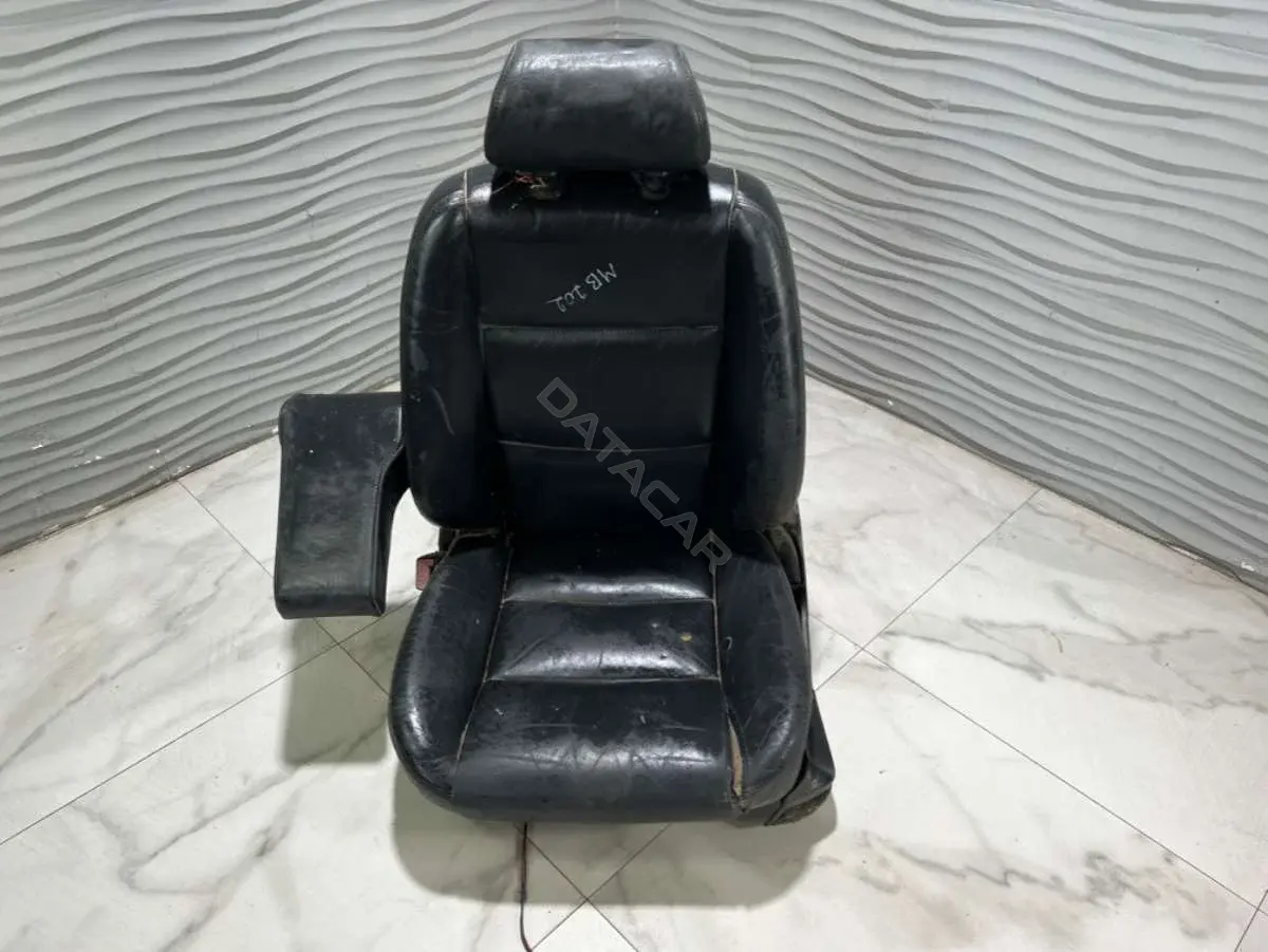 Сиденье 85932758