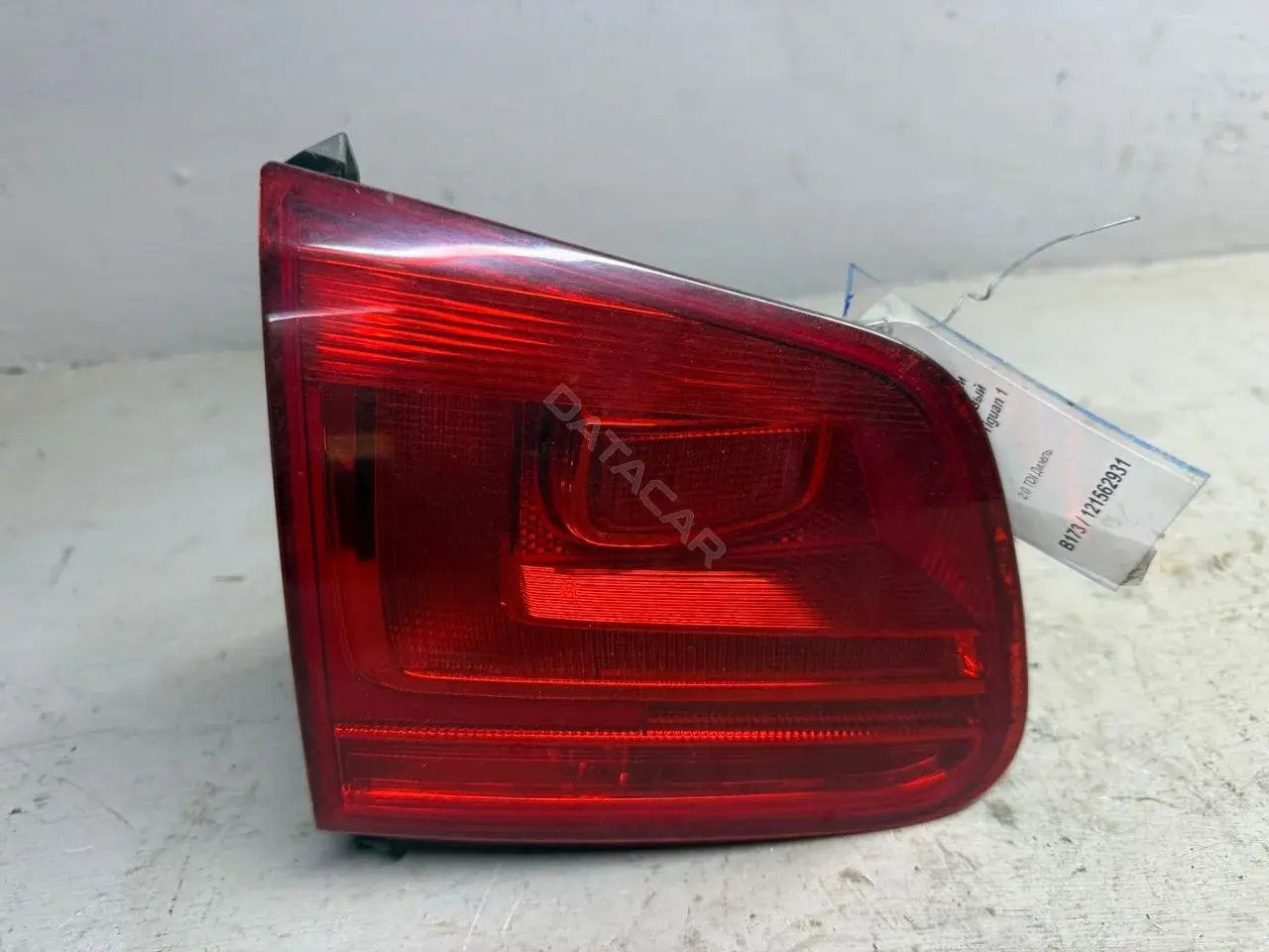 Задние фонари 5N0945309A