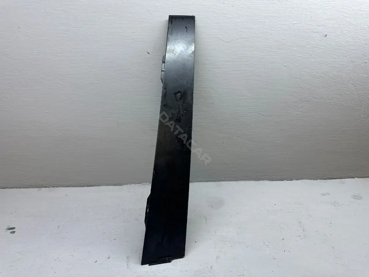 Накладка двери 1T0837889
