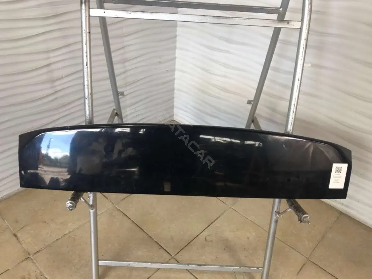 Спойлер задний MR626826X