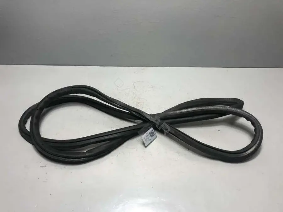 Уплотнитель двери 1T0867913H