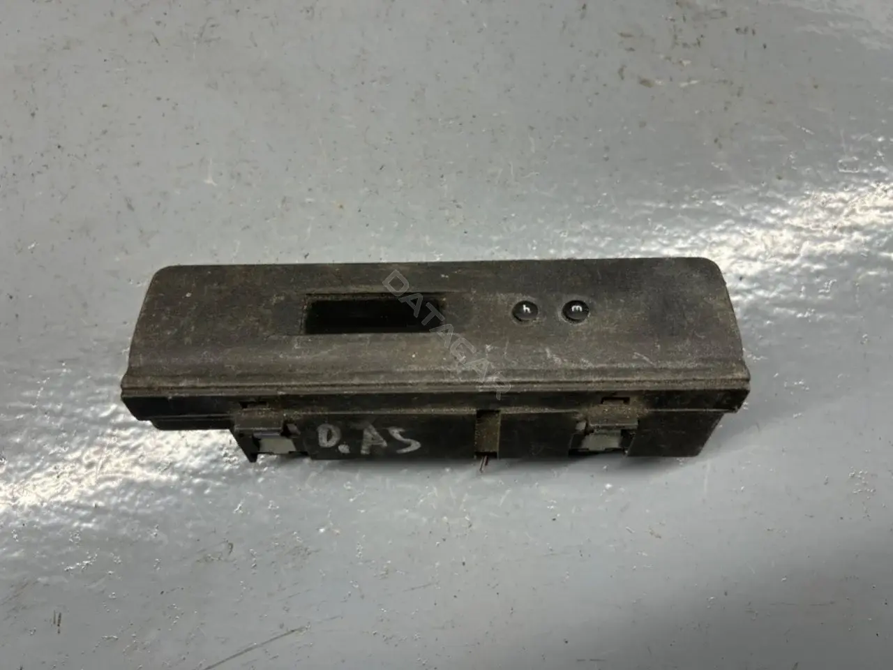 Часы 53900031A, 90434180