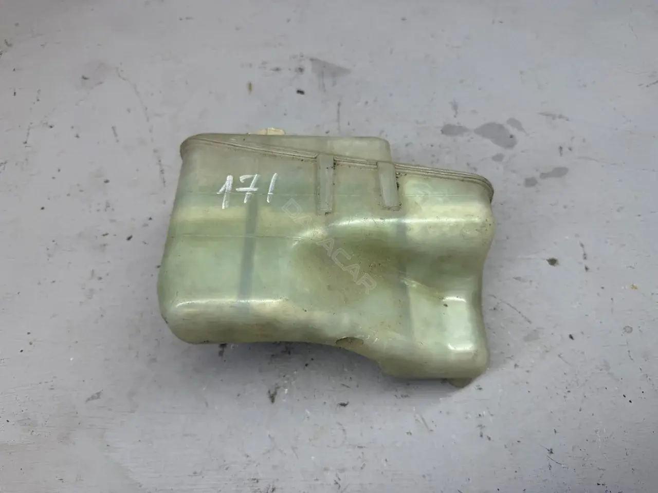 Расширительный бачок MR911560