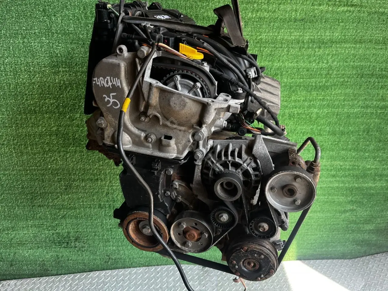 Двигатель в сборе F4RC744