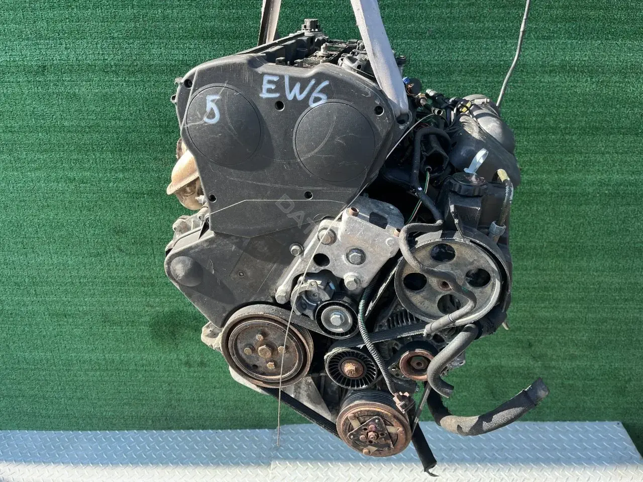 Двигатель в сборе EW6