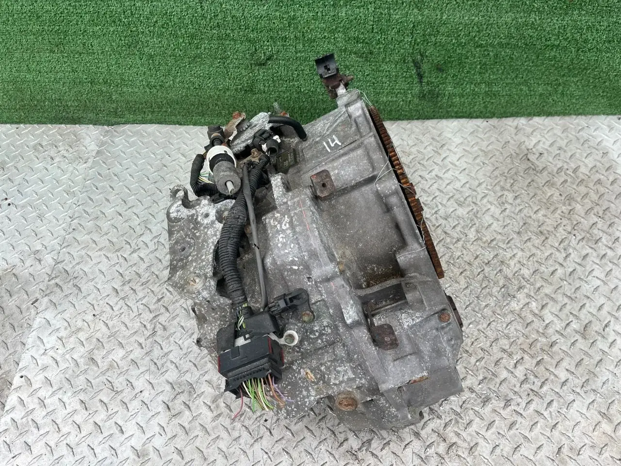 Автоматическая коробка передач (АКПП) 06BV732817, 5550SN, 55556023A
