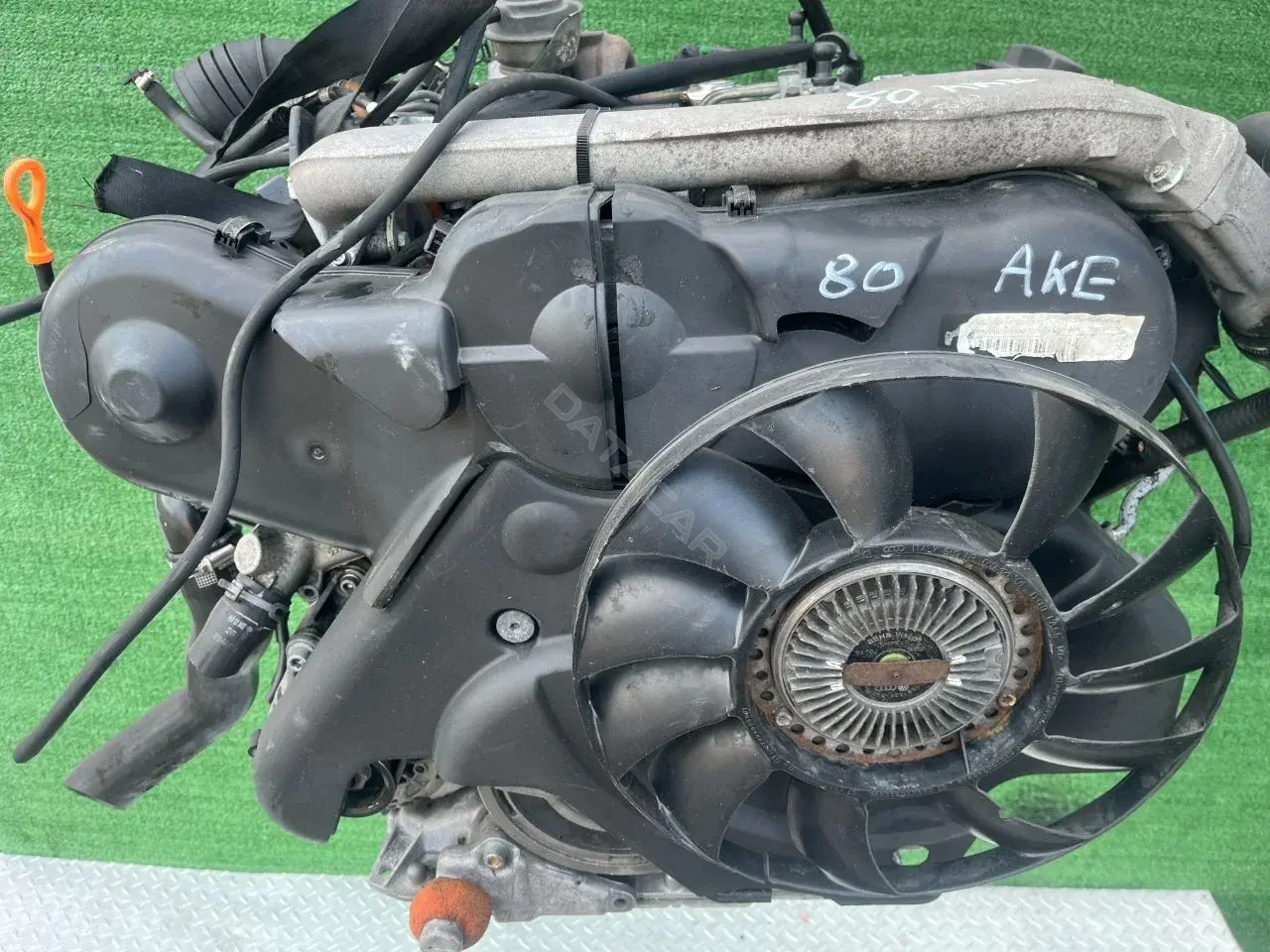 Двигатель в сборе AKE