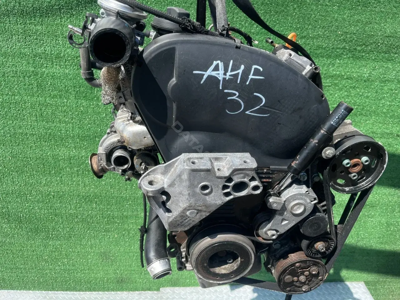 Двигатель в сборе AHF
